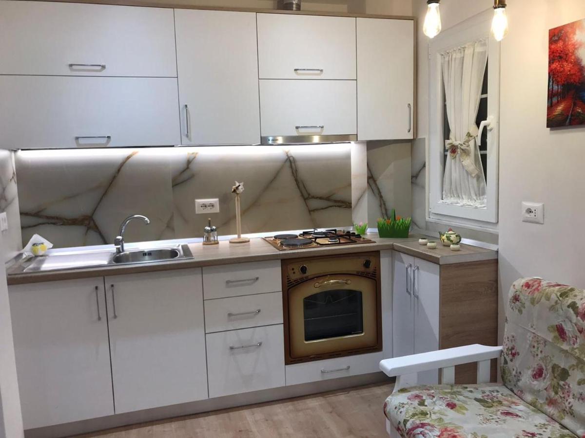 Central Welcoming Apartment In Tirana Exterior photo